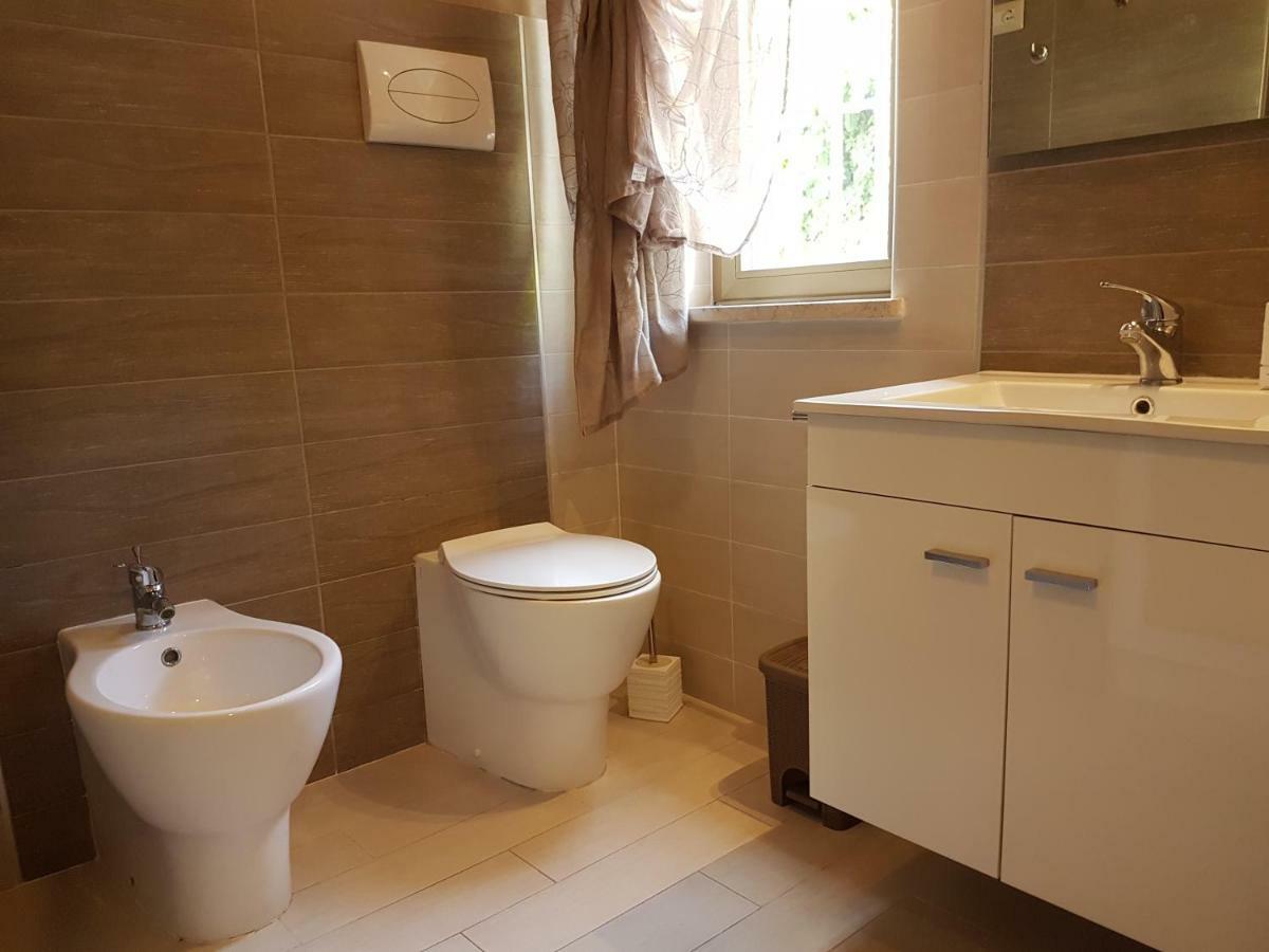 In Polluce Apartment *